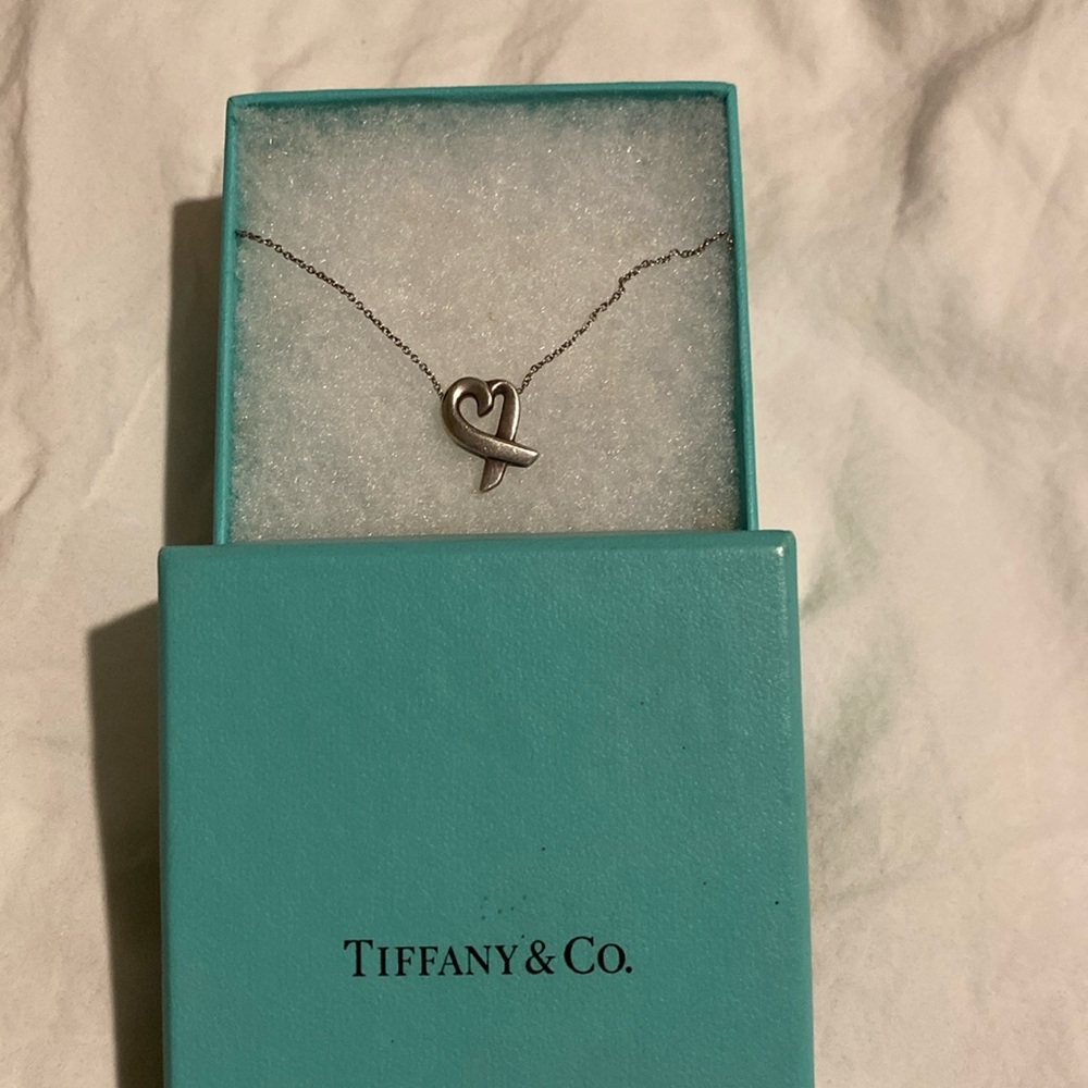 Tiffany & Co. sterling silver loving heart pendant